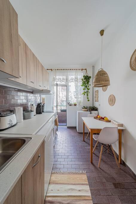 Bohohome Next To The Main Street София Экстерьер фото
