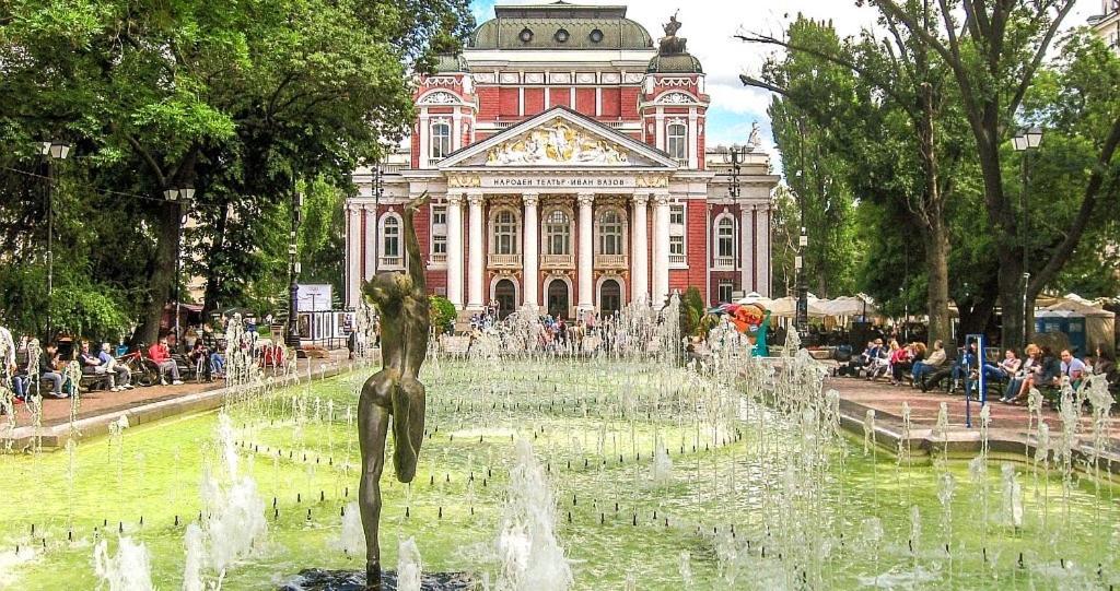 Bohohome Next To The Main Street София Экстерьер фото